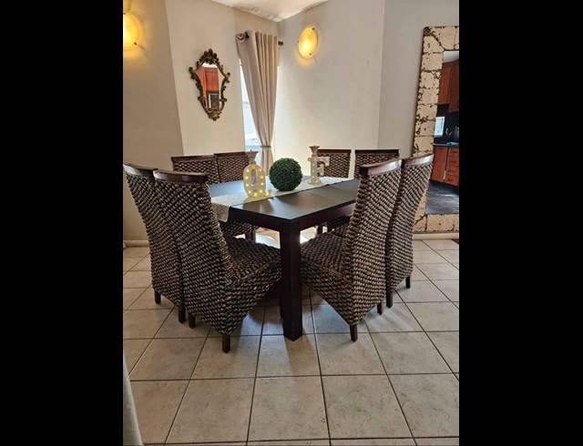 3 BEDROOM TOWNHOUSE FOR SALE IN WATERKLOOF GLEN